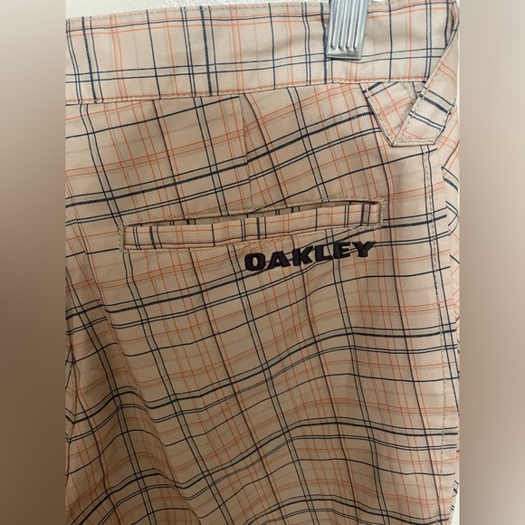 ✨Men’s Oakley Plaid Short Size 30 - Picture 8 of 10